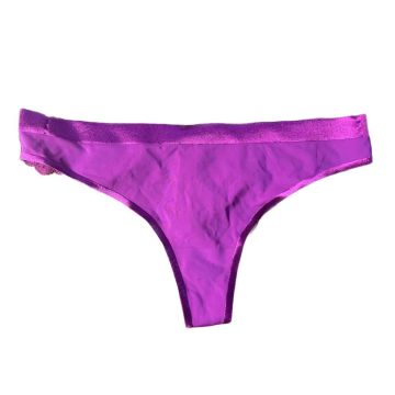 CORTNEY Απαλό βρακάκι με δαντελένια στρινγκ εφαρμογή και σατέν λεπτομέρειες