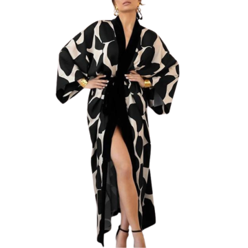 ROXANY Μακριά ρόμπα με μεγάλο γεωμετρικό ασπρόμαυρο σχέδιο, φαρδύ μανίκι και ζώνη που δένει στη μέση