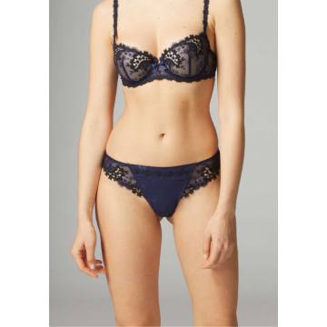 Ολόσωμο καλσόν κορμάκι Plus size με βαθύ ντεκολτέ χιαστί