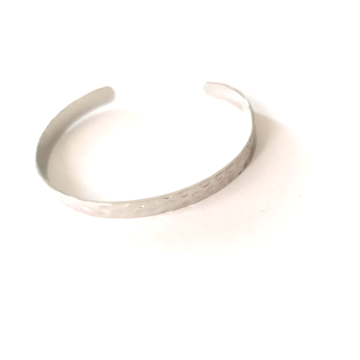 Γυναικείο βραχιόλι βέργα από ανοξείδωτο ατσάλι σφυρήλατο